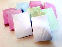 Cargar imagen en el visor de la galería, Sacos Papel Pago 13x19 cm (Paquete 25 uni)